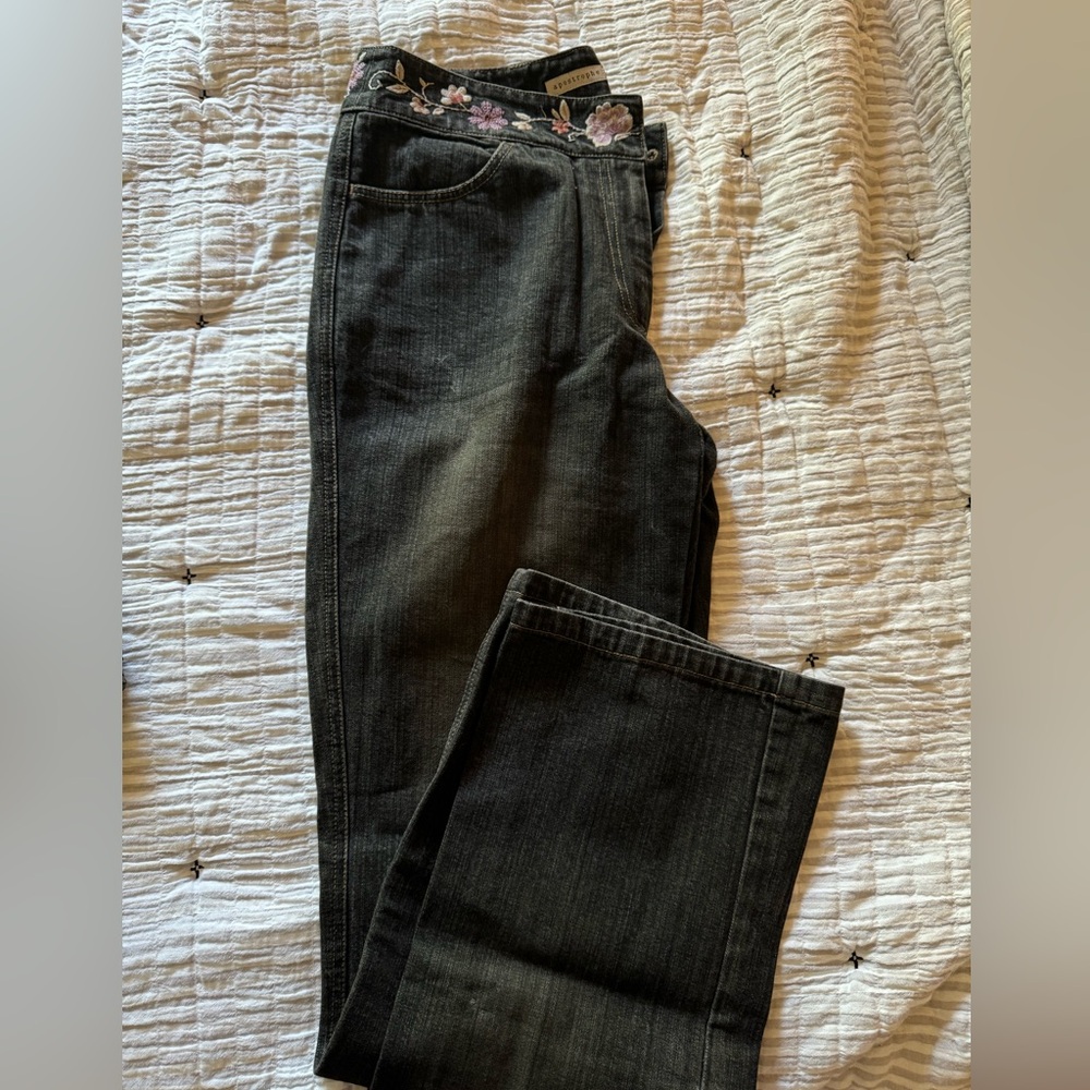 Apostrophe Jeans with Floral detail